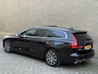 Volvo V60 2.0 T6 Recharge 340pk AWD Inscription | Panorama | Lederen bekleding | Head up | Adaptieve cruise (pilot assist) | Camera | PDC voor+achter | Wegklapbare trekhaak | Stoel&stuurverwarming | Apple CarPlay / Android Auto | Harman&kardon audio | LED | DAB | Keyless | Volledig dealeronderhouden!