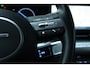 Hyundai Kona Electric PREMIUM 65.4 kWh | LEDER | TREKHAAK | HUD | 360 CAMERA | MEMORY | ADAPTIVE CRUISE | STOEL- STUURVERW. | CARPLAY
