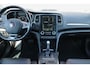 Renault Megane Estate 1.2TCe 132Pk Aut. | Signature Exclusiv | Leder | Head-Up display | Achteruitrijcamera | Bose-Soundsyteem | 17''