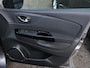 Renault Captur 0.9 Achteruitrijcamera, Parkeersens. A, Cruise control, Airco, Leder, Keyless entry, Elektrische ramen V en A, 17" LMV