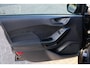 Ford Fiesta 1.0 Apple/Android carplay, Parkeer assistent, Stuurverwarming, Stoelverwarming, Cruise control, Airco, Parkeersens. V en A, 18" LMV