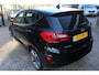 Ford Fiesta 1.0 Apple/Android carplay, Parkeer assistent, Stuurverwarming, Stoelverwarming, Cruise control, Airco, Parkeersens. V en A, 18" LMV