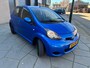 Toyota Aygo 1.0-12V Comfort | 5 Drs |Metallic | Zwarte lm Vlg | winterset wielen| Reservewiel|