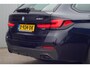 BMW 5-Serie Touring 530i Business Edition Plus / M-Sport / 34dkm NAP / Elek. Trekhaak / Pano / Harman Kardon / Nw.pr. € 94.000!