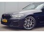 BMW 5-Serie Touring 530i Business Edition Plus / M-Sport / 34dkm NAP / Elek. Trekhaak / Pano / Harman Kardon / Nw.pr. € 94.000!
