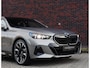 BMW 5-Serie Touring 550e xDrive | Sportstoel - Pano - Trekhaak - Bow&Wil
