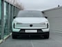Volvo EX30 Single Motor Extended Range Plus 69 kWh Automaat, Pilot assist, BLIS, Stoelverwarming, Stuurverwarming, 20 inch wielen, 17% bijtelling, kenteken 2025