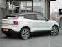 Volvo EX30 Single Motor Extended Range Plus 69 kWh Automaat, Pilot assist, BLIS, Stoelverwarming, Stuurverwarming, 20 inch wielen, 17% bijtelling, kenteken 2025