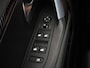 Peugeot 2008 1.2 PureTech 100 Allure | Nieuwe Distributieriem | Handgeschakeld | Zesversnellingsbak | Donker getint glas achter | | Cruise control | Automatisch dimmende binnenspiegel | Parkeersensoren |
