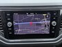 Volkswagen T-Roc 1.5 TSI Sport Business R-line | Pano dak | Stoelverwarming | Navigatie | 18"|