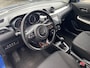 Suzuki Swift 1.2 Stijl Smart Hybrid | GEEN AFLEVERKOSTEN | Sport-Line pakket | Apple Carplay & Android Auto | Parkeersensoren achter | Dakspoiler |