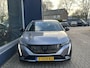 Peugeot 308 SW 1.2 Turbo 130 PK Allure | Automaat | Trekhaak 1400 KG | All Season banden | Navigatie | 360 Graden HD Camera | Full LED Verlichting | Cruise Control | Keyless Entry | Dode Hoek Detectie | Adaptieve Cruise Control | Digitaal Dashbord | 17" Lichtmetalen Velgen |