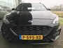 Ford Focus Wagon 1.0 EcoBoost ST Line Business | Rijklaar incl garantie | Trekhaak Parkeersensoren voor Navigatie Keyless