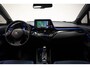 Toyota C-HR 1.8 Hybrid Bi-Tone [ Nav Camerea Stoel&Stuurverwarming clima Navi]