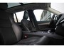 Volvo XC90 T8 455PK AWD Ultimate Bright Long Range | Premium Audio by Harman Kardon | Adaptive Cruise & Pilot Assist | Semi Elektr. Trekhaak | Blind Spot Warning | Head-up Display | 360 Camera | Nappa Lederen Comfortstoelen incl. Massage | Stoel & Stuurverwarming | Stoelventilatie | Google Services | 4-Zone Climate Control | Verwarmbare Achterbank |