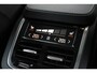 Volvo XC90 T8 455PK AWD Ultimate Bright Long Range | Premium Audio by Harman Kardon | Adaptive Cruise & Pilot Assist | Semi Elektr. Trekhaak | Blind Spot Warning | Head-up Display | 360 Camera | Nappa Lederen Comfortstoelen incl. Massage | Stoel & Stuurverwarming | Stoelventilatie | Google Services | 4-Zone Climate Control | Verwarmbare Achterbank |