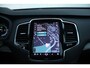 Volvo XC90 T8 455PK AWD Ultimate Bright Long Range | Premium Audio by Harman Kardon | Adaptive Cruise & Pilot Assist | Semi Elektr. Trekhaak | Blind Spot Warning | Head-up Display | 360 Camera | Nappa Lederen Comfortstoelen incl. Massage | Stoel & Stuurverwarming | Stoelventilatie | Google Services | 4-Zone Climate Control | Verwarmbare Achterbank |