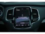 Volvo XC90 T8 455PK AWD Ultimate Bright Long Range | Premium Audio by Harman Kardon | Adaptive Cruise & Pilot Assist | Semi Elektr. Trekhaak | Blind Spot Warning | Head-up Display | 360 Camera | Nappa Lederen Comfortstoelen incl. Massage | Stoel & Stuurverwarming | Stoelventilatie | Google Services | 4-Zone Climate Control | Verwarmbare Achterbank |