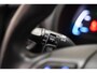 Hyundai Kona Electric EV Premium Sky 64 kWh 3 fase [ Schuif/kanteldak Leder Stoelverwarming LED Navi ]