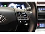 Hyundai Kona Electric EV Premium Sky 64 kWh 3 fase [ Schuif/kanteldak Leder Stoelverwarming LED Navi ]