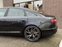 Audi A6 Limousine 4.2 FSI quattro Lees Tekst!