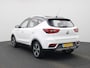 MG MG ZS EV Luxury 45 kWh | Apple Carplay / Android Auto | Camera | Stoelverwarming | Schuif/Kanteldak | Lichtmetalen Velgen | Dodehoekdetectie |