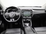 MG MG ZS EV Luxury 45 kWh | Automaat | Panoramadak | Leder | Navigatie | Airco | Achteruitrijcamera | Apple Carplay / Android Auto | Stoelverwarming | Lichtmetalen Velgen |
