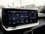 Peugeot 2008 1.2 Hybrid 145 Allure | Climate & Cruise Control | Parkeersensoren voor + achter | AppleCarplay/Android Auto |