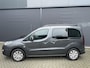 Peugeot Partner Tepee 1.2 PureTech Active Airco - Achteruitrijcamera - Cruise control - Parkeersensoren voor en achter - Dakrails - Licht metalen velgen 16 inch - Mistlampen voor - Radio/cd speler - Elektrische ramen voor - Start/stop systeem - Zijschuifdeur links - Zijschuifdeur rechts