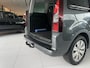Peugeot Partner Tepee 1.2 PureTech Active Airco - Achteruitrijcamera - Cruise control - Parkeersensoren voor en achter - Dakrails - Licht metalen velgen 16 inch - Mistlampen voor - Radio/cd speler - Elektrische ramen voor - Start/stop systeem - Zijschuifdeur links - Zijschuifdeur rechts