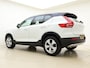 Volvo XC40 T2 129pk Automaat Business Pro / ACC / BLIS / Noodreservewiel / PDC + Camera / Zwart dak / 18'' All Season / Zittingverlenger /