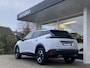 Peugeot 2008 1.2 Hybrid 145 Allure | Navigatie | Camera | Climate & Cruise Control | AppleCarplay/Android Auto |