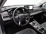 Mitsubishi Outlander 2.4 PHEV First Edition | HUD | Elektrisch bedienbare achterklep | Stoel- en stuurverwarming |