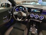 Mercedes-Benz A-klasse 220 Premium Plus | MAT GRIJS / PANO / MEMORY / KEYLESS / BURMESTER / MASSAGE / DIAMOND GRILLE / 19 INCH !
