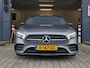 Mercedes-Benz A-klasse 220 Premium Plus | MAT GRIJS / PANO / MEMORY / KEYLESS / BURMESTER / MASSAGE / DIAMOND GRILLE / 19 INCH !