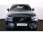 Volvo XC60 T6 Recharge AWD R-Design - Panorama/schuifdak - IntelliSafe Assist & Surround - Harman/Kardon audio - Adaptieve LED koplampen - Parkeercamera achter - Verwarmde voorstoelen, stuur & achterbank - Parkeersensoren voor & achter - Elektr. bedienb. voorstoelen met geheugen - Draadloze tel. lader - Standkachel - Extra getint glas - Elektr. inklapbare trekhaak - 19' LMV