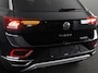 Volkswagen T-Roc 1.5 TSI Style 150 PK DSG | Private lease vanaf € 609,- pm | Trekhaak afneembaar | Navigatie | Stoel verwarming en massage | Leer/Alcantara |