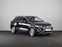 Volkswagen T-Roc 1.5 TSI Style 150 PK DSG | Private lease vanaf € 609,- pm | Trekhaak afneembaar | Navigatie | Stoel verwarming en massage | Leer/Alcantara |
