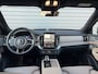 Volvo XC90 T8 Plug-in hybrid AWD Ultra Dark / Gelaagde zijruit(en) / B&W Audio / 22" Velgen / Luchtvering /