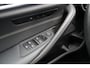 BMW 5-Serie Touring 530e Business Edition Plus M | M Pakket | Shadow Line | Elektrische trekhaak | Stoel en stuurwielverwarming | Sfeerverlichting | Laser koplampen | Elektrisch verstelbare stoelen met geheugen | Cruise Control | DAB |