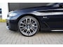 BMW 5-Serie Touring 530e Business Edition Plus M | M Pakket | Shadow Line | Elektrische trekhaak | Stoel en stuurwielverwarming | Sfeerverlichting | Laser koplampen | Elektrisch verstelbare stoelen met geheugen | Cruise Control | DAB |