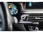 BMW 5-Serie Touring 530e Business Edition Plus M | M Pakket | Shadow Line | Elektrische trekhaak | Stoel en stuurwielverwarming | Sfeerverlichting | Laser koplampen | Elektrisch verstelbare stoelen met geheugen | Cruise Control | DAB |