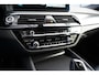 BMW 5-Serie Touring 530e Business Edition Plus M | M Pakket | Shadow Line | Elektrische trekhaak | Stoel en stuurwielverwarming | Sfeerverlichting | Laser koplampen | Elektrisch verstelbare stoelen met geheugen | Cruise Control | DAB |
