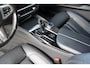 BMW 5-Serie Touring 530e Business Edition Plus M | M Pakket | Shadow Line | Elektrische trekhaak | Stoel en stuurwielverwarming | Sfeerverlichting | Laser koplampen | Elektrisch verstelbare stoelen met geheugen | Cruise Control | DAB |
