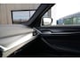 BMW 5-Serie Touring 530e Business Edition Plus M | M Pakket | Shadow Line | Elektrische trekhaak | Stoel en stuurwielverwarming | Sfeerverlichting | Laser koplampen | Elektrisch verstelbare stoelen met geheugen | Cruise Control | DAB |