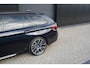 BMW 5-Serie Touring 530e Business Edition Plus M | M Pakket | Shadow Line | Elektrische trekhaak | Stoel en stuurwielverwarming | Sfeerverlichting | Laser koplampen | Elektrisch verstelbare stoelen met geheugen | Cruise Control | DAB |