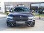 BMW 5-Serie Touring 530e Business Edition Plus M | M Pakket | Shadow Line | Elektrische trekhaak | Stoel en stuurwielverwarming | Sfeerverlichting | Laser koplampen | Elektrisch verstelbare stoelen met geheugen | Cruise Control | DAB |