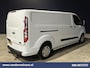 Ford Transit Custom 2.0 TDCI 131pk L2H1 Euro6 Airco | Camera | LED | Apple Carplay | 2800kg Trekhaak Android Auto, Cruisecontrol, Verwarmde voorruit, Stoelverwarming, Parkeersensoren, Sidebars, Bijrijdersbank