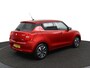 Suzuki Swift 1.2 Stijl Smart Hybrid | Afneembare Trekhaak | Parelmoer Rood | Keyless Entry | Stoelverwarming | Climate Control | Cruise Control |