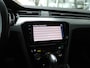 Volkswagen Passat Variant 1.5 TSI Elegance Business R Line DSG - IQ.Light | Leer | Elek. klep | Camera | Carplay